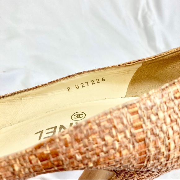 ⚡️⚡️ HOST PICK ⚡️⚡️Chanel raffia pumps size 37.5 - Picture 8 of 11